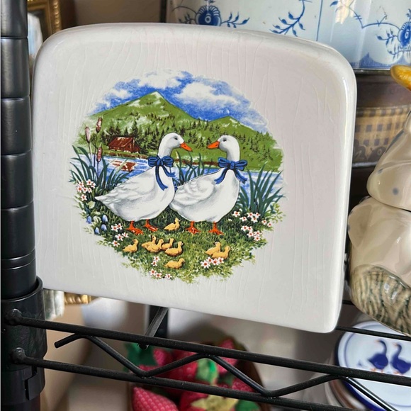 Other - Decorative Ceramic Napkin holder with Geese Design